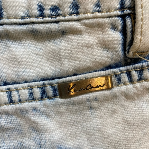 White washed denim shorts - Picture 3 of 6